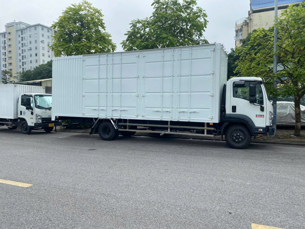 ISUZU FRR650 chở Pallet