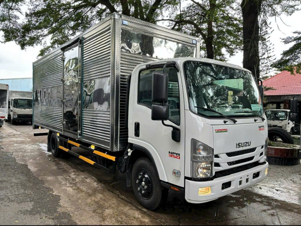 Xe tải ISUZU NPR350