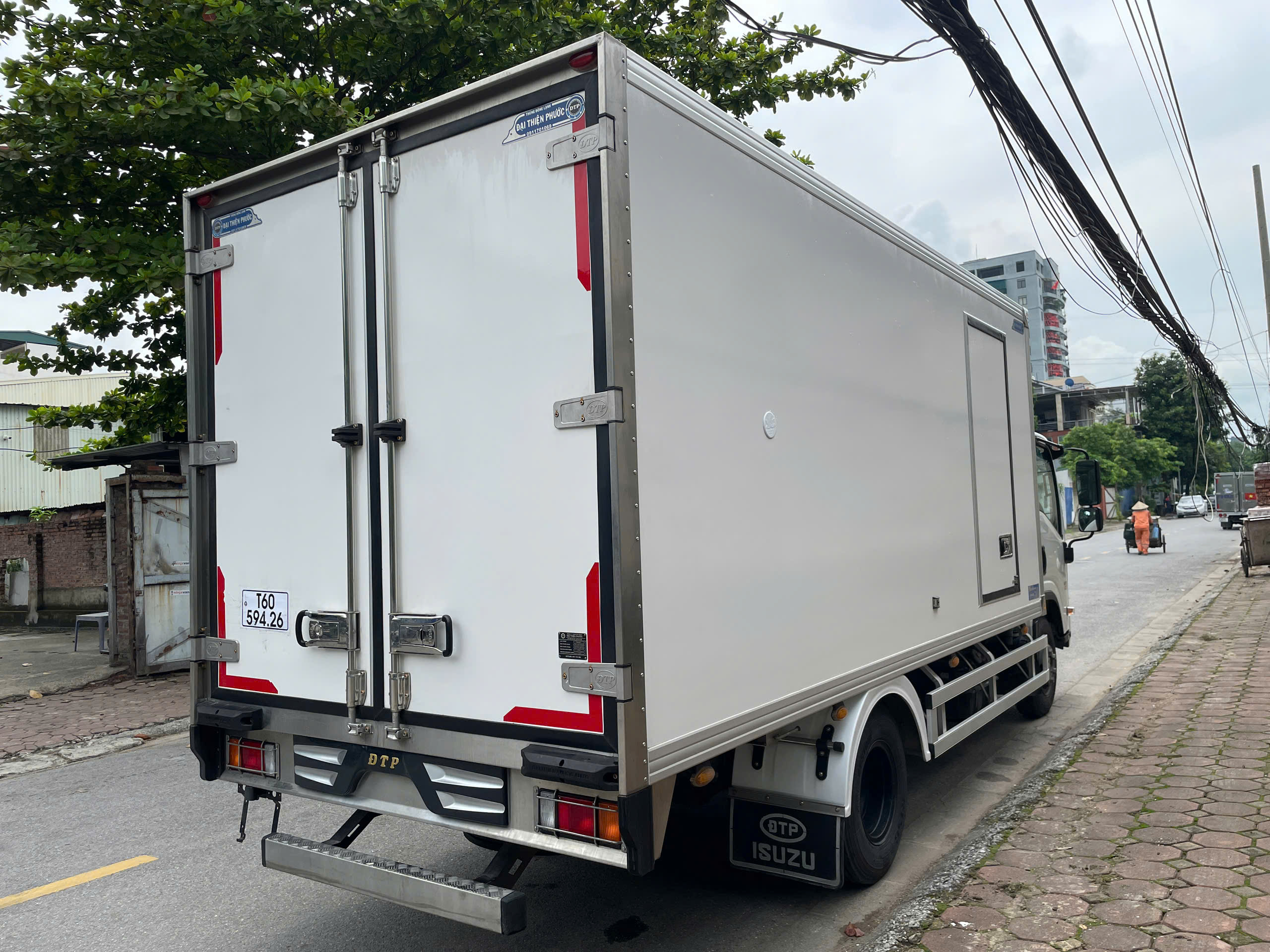 xe-tai-isuzu-dong-lanh-npr-400-3 (10)